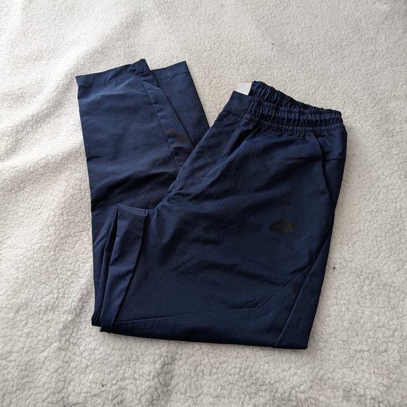 Nike Tech Essential Commuter Woven Pants Mens in Navy - Picture 1 of 7